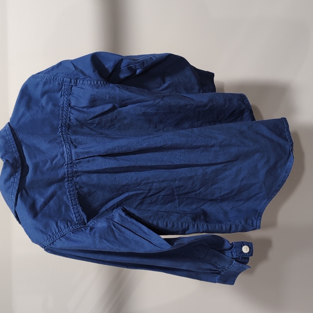 Button-Up Shirt - Picture 4 of 4